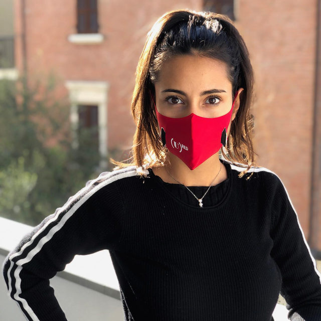 Questo è il momento dell’auto-responsabilità, non della furbizia. Dobbiamo tutelare la nostra salute e quella dei nostri cari.