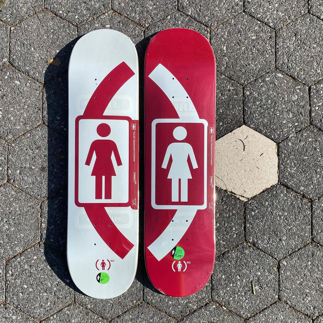 ( #circleadeckwall )
andrewbrophy and seanmalto for red
girlskateboards ❤️